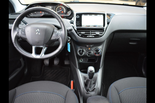 Peugeot 208 1.2 82pk Signature | Navigatie | Parkeersensoren achter | AppleCarplay |