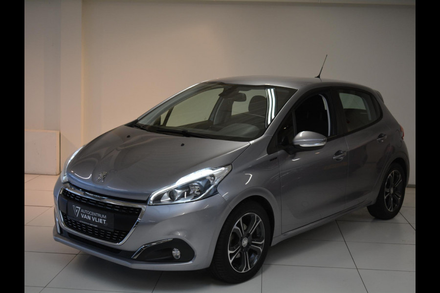 Peugeot 208 1.2 82pk Signature | Navigatie | Parkeersensoren achter | AppleCarplay |