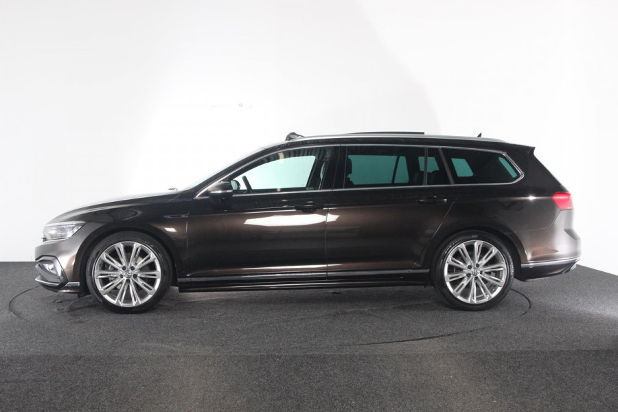 Volkswagen Passat Variant 1.5 TSI Elegance Business R