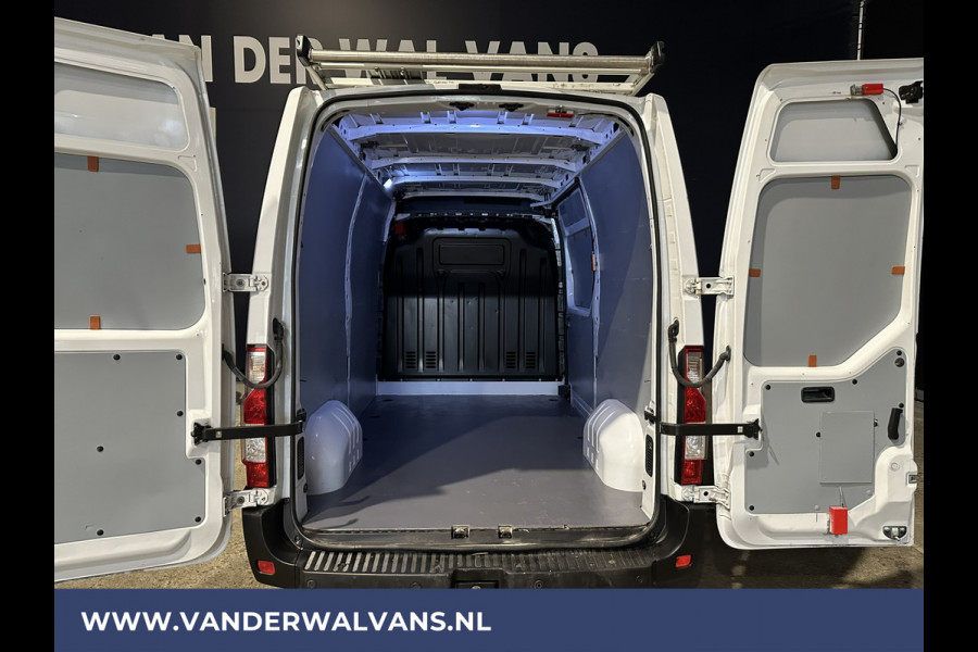 Opel Movano 2.3 CDTI 146pk L2H2 Euro6 Airco | Camera | Navigatie | Imperiaal | 2500kg Trekhaak Cruisecontrol, Parkeersensoren, Bijrijdersbank