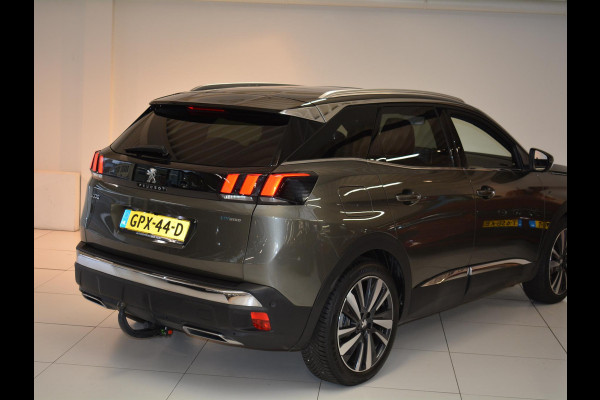 Peugeot 3008 1.6 Plug-in-Hybrid 225pk GT Line | 4 Seizoenenbanden | 360 Camera |