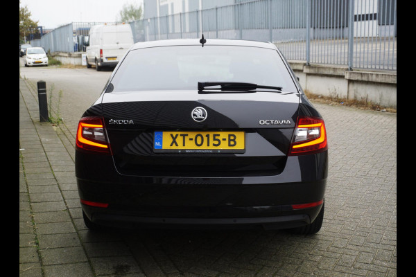 Škoda Octavia 1.0 TSI 116PK Style Business/Camera/ 17Inch./Canton geluidsinstallatie.