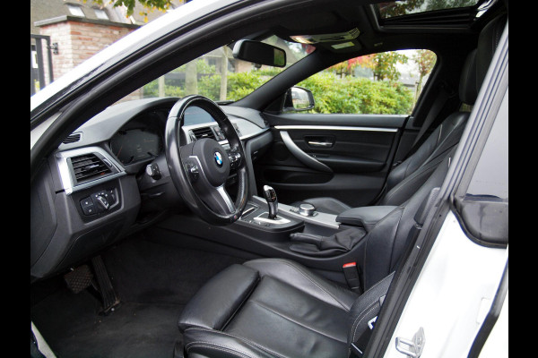 BMW 4 Serie Gran Coupé 420i High Executive | Panoramadak | Trekhaak | Cruise Control | DAB | PDC |