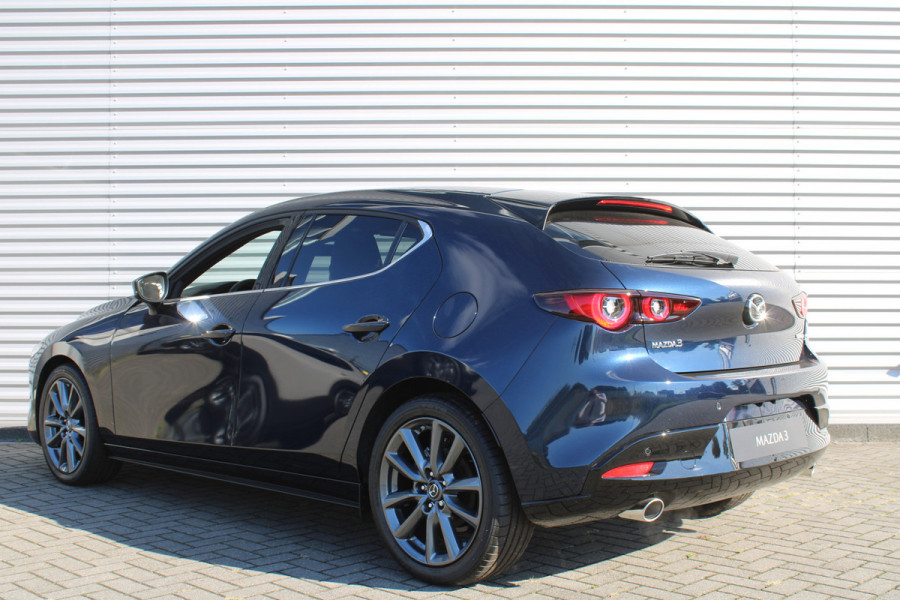 Mazda 3 2.0 e-SkyActiv-G 122PK 6MT Exclusive-line | Black Comfort Pack | Driver Assistance & Sound Pack | Design Pack | Hoge Korting | Uit voorraad leverbaar | Private Lease vanaf €469,- per maand |