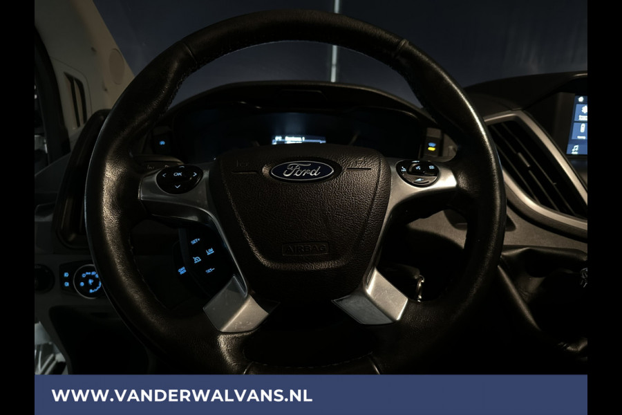 Ford Transit 2.0 TDCI L2H2 Euro6 Airco | Navigatie | Camera | Cruisecontrol | Apple Carplay Trekhaak, Android Auto, Verwarmde voorruit, Parkeersensoren, Bijrijdersbank