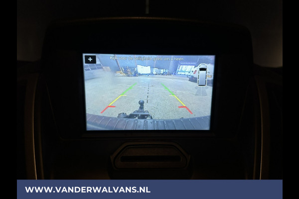 Ford Transit 2.0 TDCI L2H2 Euro6 Airco | Navigatie | Camera | Cruisecontrol | Apple Carplay Trekhaak, Android Auto, Verwarmde voorruit, Parkeersensoren, Bijrijdersbank