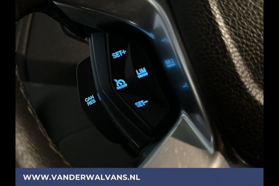 Ford Transit 2.0 TDCI L2H2 Euro6 Airco | Navigatie | Camera | Cruisecontrol | Apple Carplay Trekhaak, Android Auto, Verwarmde voorruit, Parkeersensoren, Bijrijdersbank