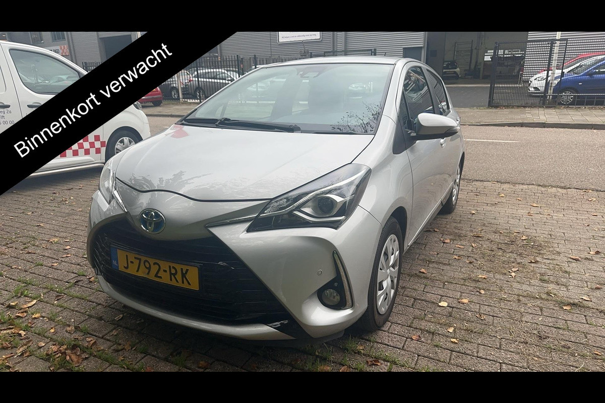 Toyota Yaris 1.5 HYBRIDE AUTOMAAT SILVERLINE CLIMA.CRUISE .PDC.CAMERA.100% OH. GARANTIE TOT 2027