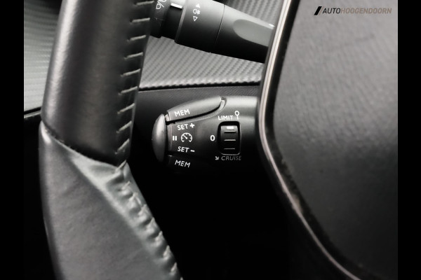 Peugeot 208 1.2 PureTech Premium Edition (LED VERLICHTING,APPLE CARPLAY,CAMERA,CLIMATE,CRUISE,LM-VELGEN,TOPCONDITIE)