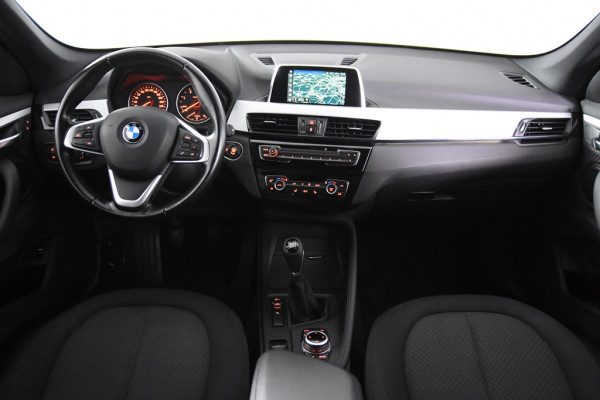 BMW X1 sDrive16d *Navigatie*Stoelverwarming*Park assist*