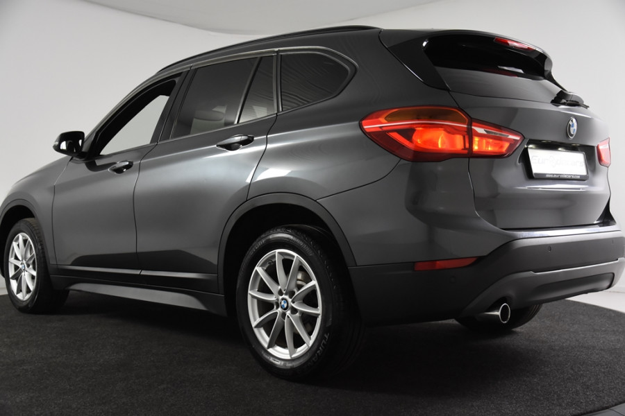 BMW X1 sDrive16d *Navigatie*Stoelverwarming*Park assist*