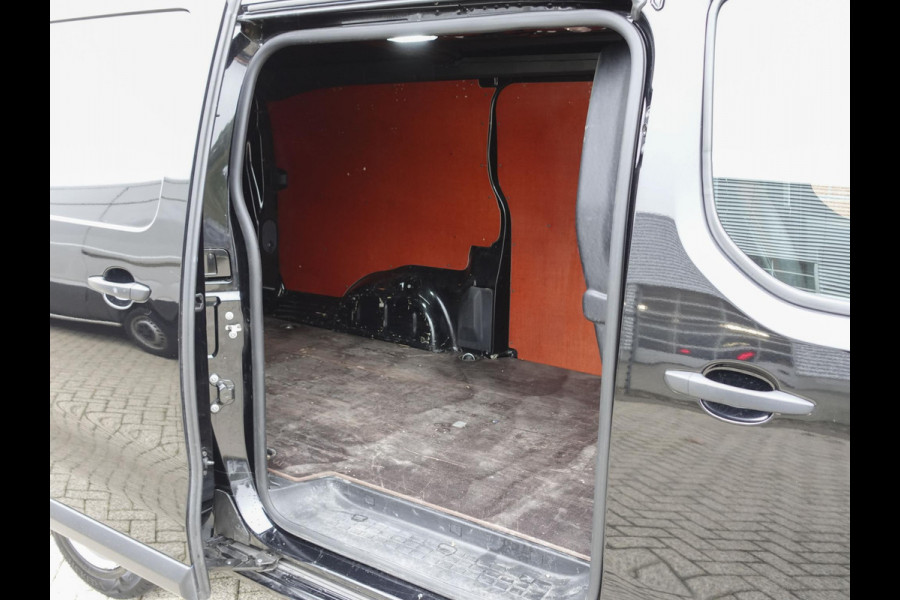 Toyota ProAce 122pk Automaat Navigator Long L3 Navi Trekhaak Airco Cruise