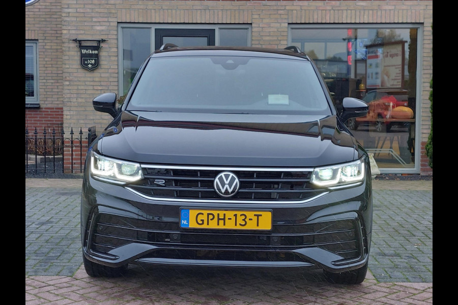 Volkswagen Tiguan 1.4 TSI eHybrid R-Line Black Style | Pano | Trekhaak | ACC