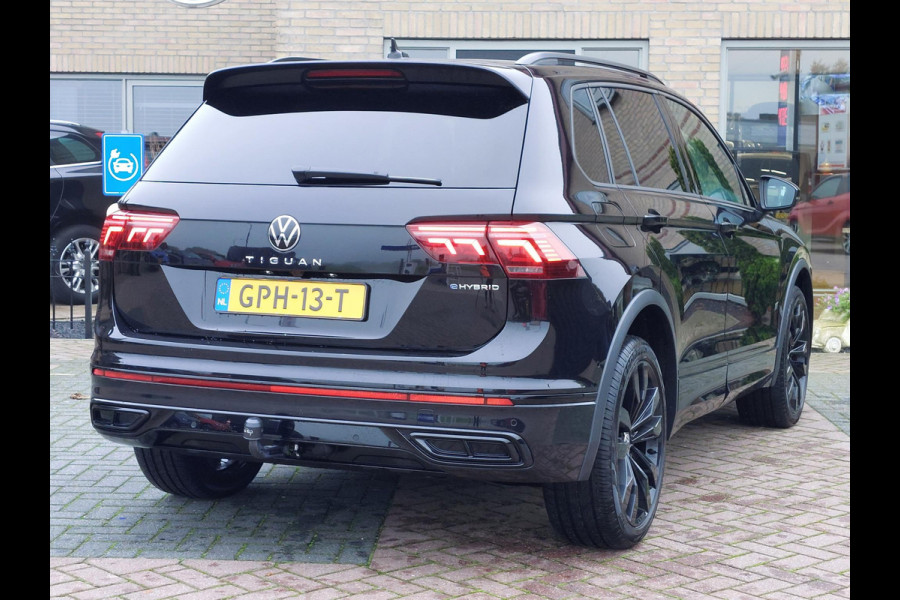 Volkswagen Tiguan 1.4 TSI eHybrid R-Line Black Style | Pano | Trekhaak | ACC