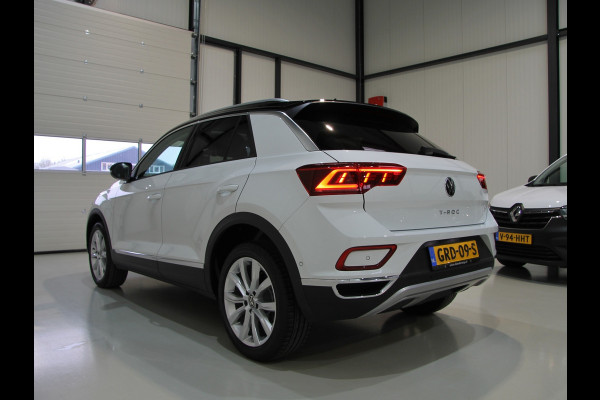 Volkswagen T-Roc 1.0 TSI 110PK Style | Pano dak | Beats