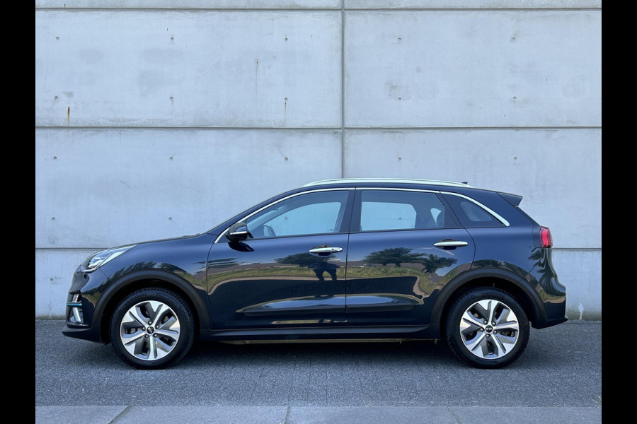 Kia e-Niro DynamicPlusLine 64 kWh Automaat | Leder | Camera | Navi | Stuur-/Stoelverwarming | Key-Less | Clima | Apple CarPlay/Android Auto | 17" Velgen | PDC | Cruise | LED |