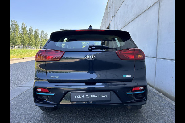 Kia e-Niro DynamicPlusLine 64 kWh Automaat | Leder | Camera | Navi | Stuur-/Stoelverwarming | Key-Less | Clima | Apple CarPlay/Android Auto | 17" Velgen | PDC | Cruise | LED |