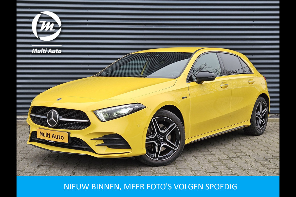 Mercedes-Benz A-Klasse 250 e AMG Edition Plug In Hybrid Dealer O.H 218pk PHEV | Adaptive Cruise | Burmester | Multibeam LED | Widescreen Navi | Sfeerverlichting | Apple Carplay | DAB |