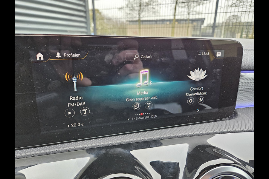 Mercedes-Benz A-Klasse 250 e AMG Edition Plug In Hybrid Dealer O.H 218pk PHEV | Adaptive Cruise | Burmester | Multibeam LED | Widescreen Navi | Sfeerverlichting | Apple Carplay | DAB |