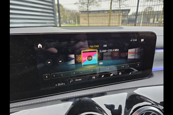 Mercedes-Benz A-Klasse 250 e AMG Edition Plug In Hybrid Dealer O.H 218pk PHEV | Adaptive Cruise | Burmester | Multibeam LED | Widescreen Navi | Sfeerverlichting | Apple Carplay | DAB |