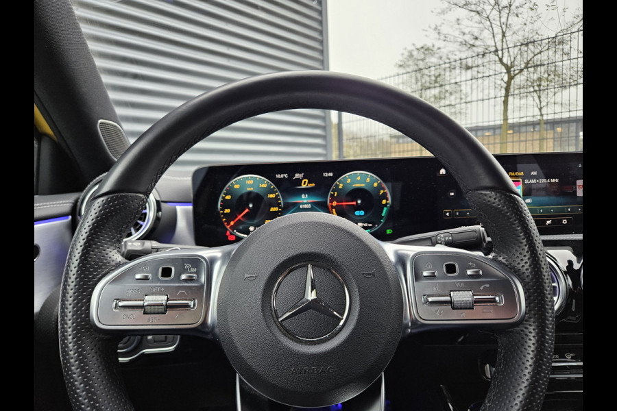 Mercedes-Benz A-Klasse 250 e AMG Edition Plug In Hybrid Dealer O.H 218pk PHEV | Adaptive Cruise | Burmester | Multibeam LED | Widescreen Navi | Sfeerverlichting | Apple Carplay | DAB |