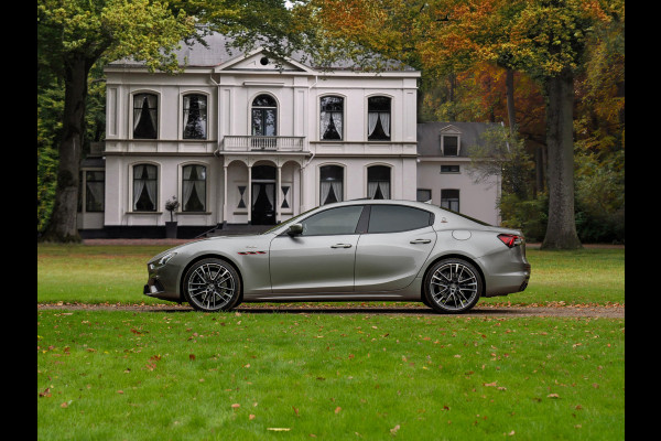 Maserati Ghibli Trofeo V8 580pk | Pano-dak | Veel carbon! | Stoelventilatie | 360 cam