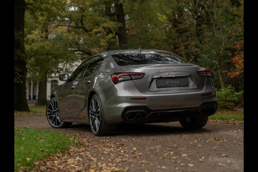 Maserati Ghibli Trofeo V8 580pk | Pano-dak | Veel carbon! | Stoelventilatie | 360 cam