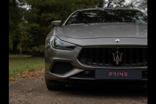 Maserati Ghibli Trofeo V8 580pk | Pano-dak | Veel carbon! | Stoelventilatie | 360 cam