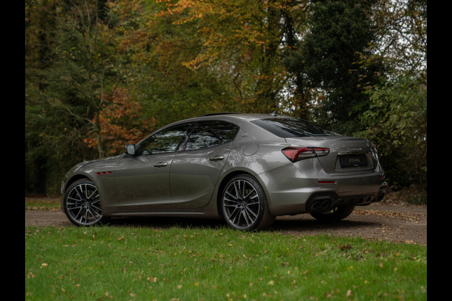 Maserati Ghibli Trofeo V8 580pk | Pano-dak | Veel carbon! | Stoelventilatie | 360 cam