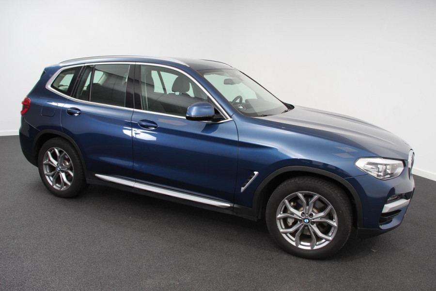 BMW X3 xDrive30e Hybrid PHEV Automaat | Trekhaak | Navigatie | Climate Control | Led | Dab | Electrisch bedienbare achterklep | Parkeer sensoren