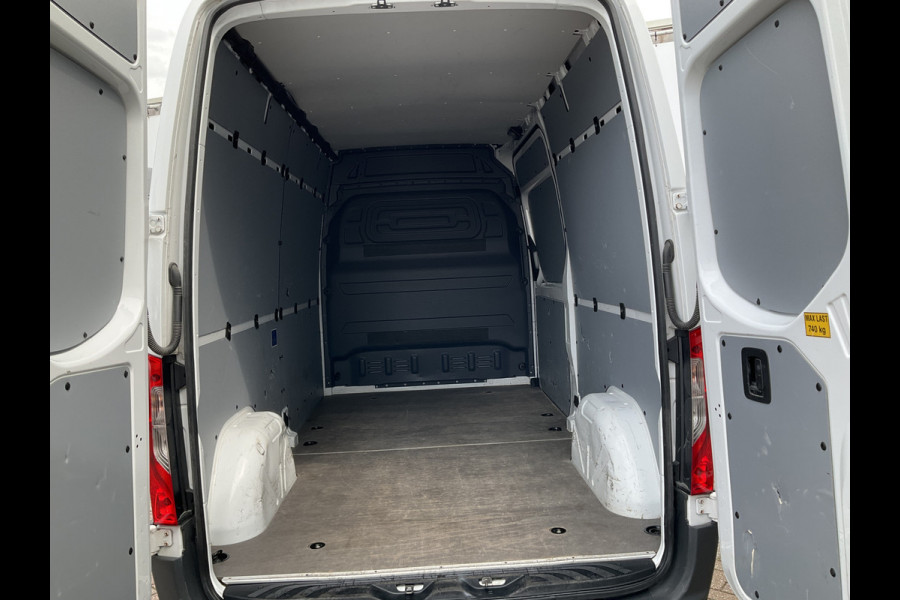 Mercedes-Benz eSprinter 55kWh 3-Pers L2H2 Snellader Camera Hoog Lang Stoelverwarming 3 zits