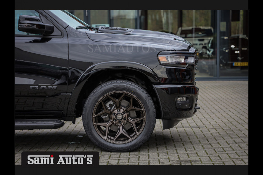 Dodge Ram 2025 LARAMIE NIGHT | 14,4 SCHERM + 10.2 INCH PASSENGER SCREEN | HURRICAN 420PK 636 Nm TWIN TURBO | PRIJS MET LPG EN COVER EN GAR DUBBELE CABINE | PICK UP | 5 PERSOONS | DC | GRIJSKENTEKEN | VOORAAD 2220 - 5039