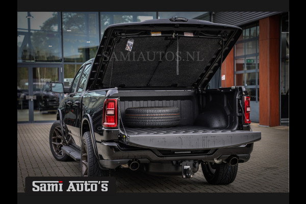 Dodge Ram 2025 LARAMIE NIGHT | 14,4 SCHERM + 10.2 INCH PASSENGER SCREEN | HURRICAN 420PK 636 Nm TWIN TURBO | PRIJS MET LPG EN COVER EN GAR DUBBELE CABINE | PICK UP | 5 PERSOONS | DC | GRIJSKENTEKEN | VOORAAD 2220 - 5039