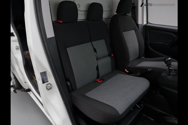 Fiat Dobló Cargo 1.6 MJ Maxi 3-zits L2H1 (LED VERLICHTING,NAVIGATIE,AIRCO,BLUETOOTH,CRUISE,IMPERIAAL,TREKHAAK,TOPCONDITIE)