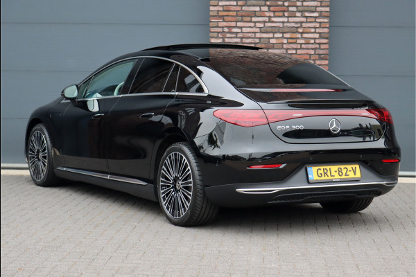 Mercedes-Benz EQE 300 Luxury Line 89 kWh | Hyperscreen | Distronic Pro | Panoramadak | Leder | Burmester | Memory | Warmtepomp | Rijassistentiepakket | Keyless Go |