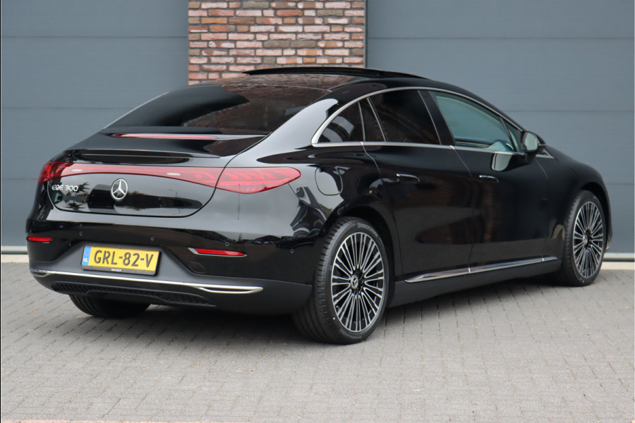 Mercedes-Benz EQE 300 Luxury Line 89 kWh | Hyperscreen | Distronic Pro | Panoramadak | Leder | Burmester | Memory | Warmtepomp | Rijassistentiepakket | Keyless Go |