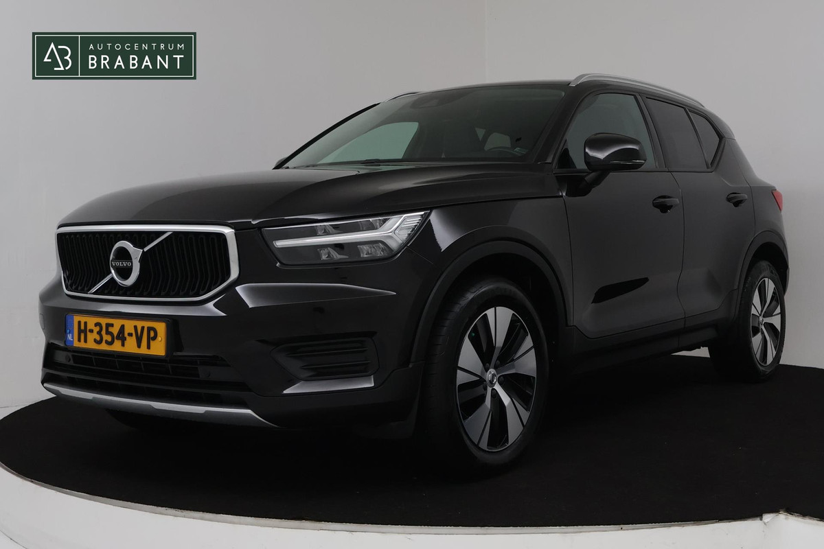 Volvo XC40 1.5 T3 Inscription Automaat (CAMERA, NAVIGATIE, STOELVERWARMING, PDC, NL-AUTO, GOED ONDERHOUDEN)