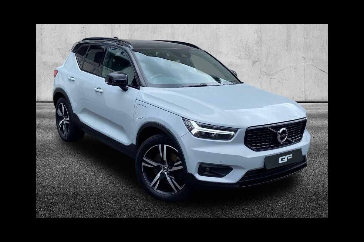 Volvo XC40 1.5 T5 Recharge R-Design Pano Leer Trekh. Carplay