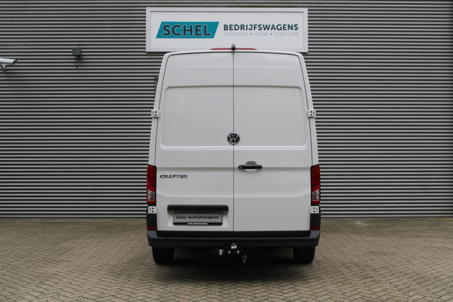 Volkswagen Crafter 35 2.0 TDI L3H3 Comfortline 140pk - LED - Carplay - Camera - Betimmering - Trekhaak - Rijklaar