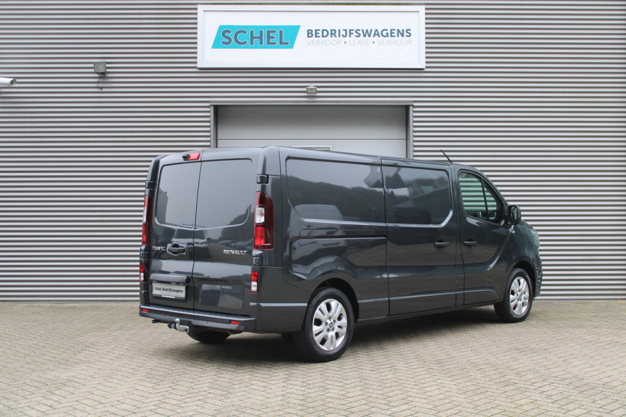 Renault Trafic 2.0 dCi 150pk T30 L2H1 Luxe - 2x Schuifdeur - Navigatie - Camera - Stoelverwarming - Betimmering - Trekhaak - Rijklaar