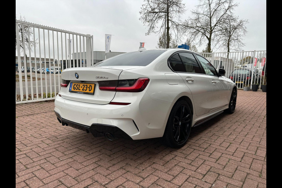 BMW 3-serie 330e | M Performance | Laser |Dak | HUD | Memory