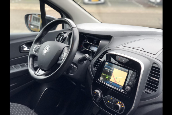 Renault Captur 0.9TCe Intens | Trekhaak, Apple CarPlay/Android Auto, 17inch, LED, Navigatie, Keyless, Parkeersensoren