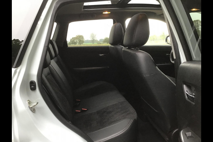 Suzuki Vitara 1.4 Boosterjet AllGrip Stijl 1e eigenaar/dealeronderhouden panorama/trekhaak