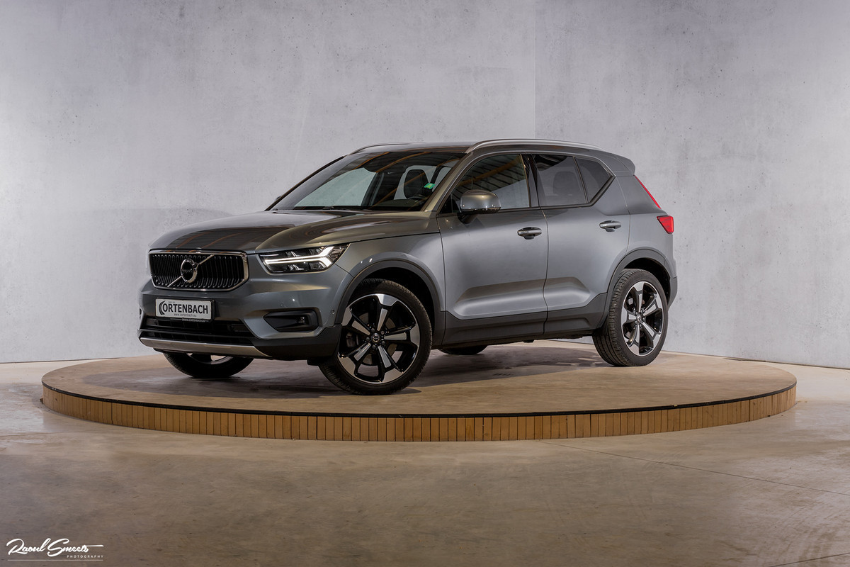 Volvo XC40 2.0 T4 Momentum