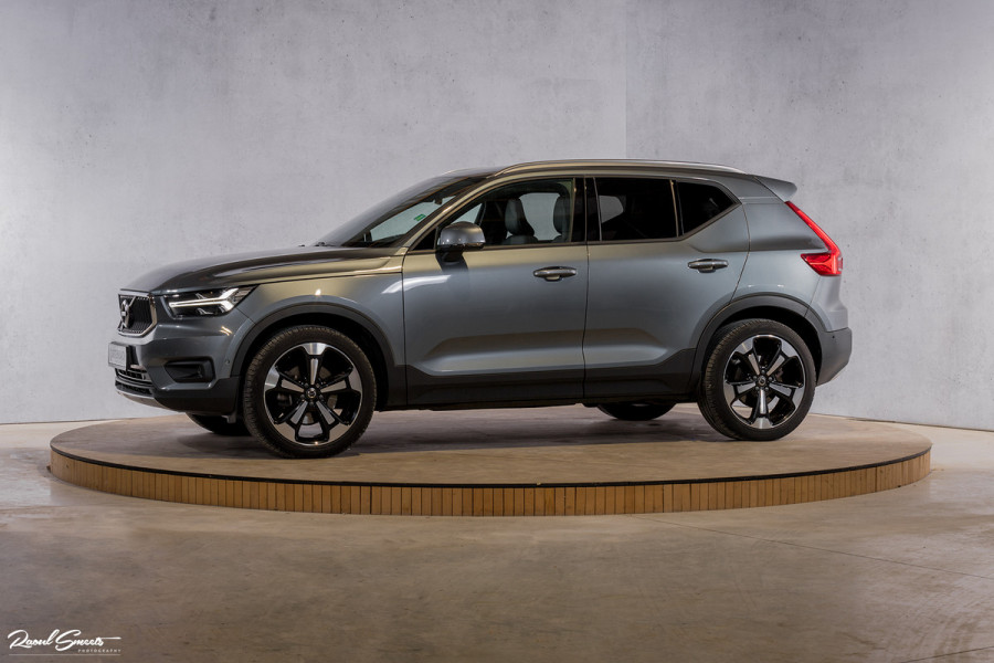 Volvo XC40 2.0 T4 Momentum