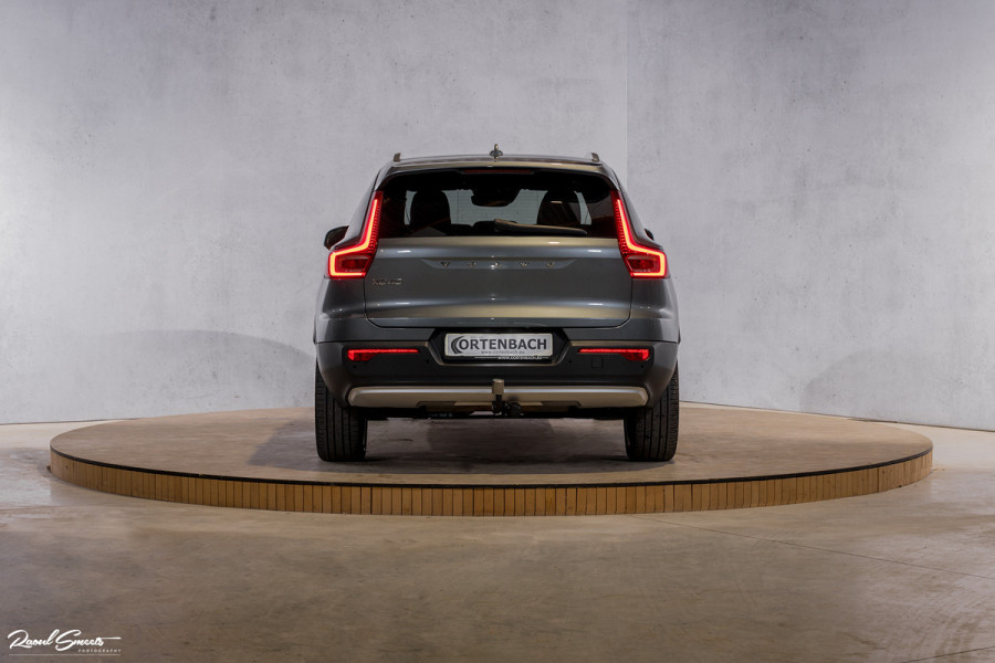 Volvo XC40 2.0 T4 Momentum