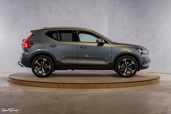 Volvo XC40 2.0 T4 Momentum