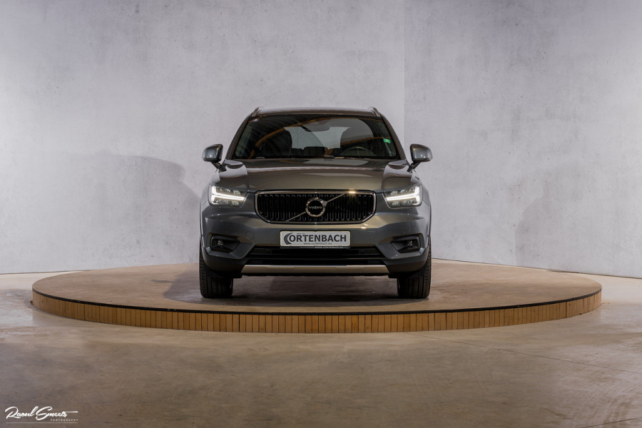 Volvo XC40 2.0 T4 Momentum