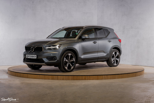 Volvo XC40 2.0 T4 Momentum