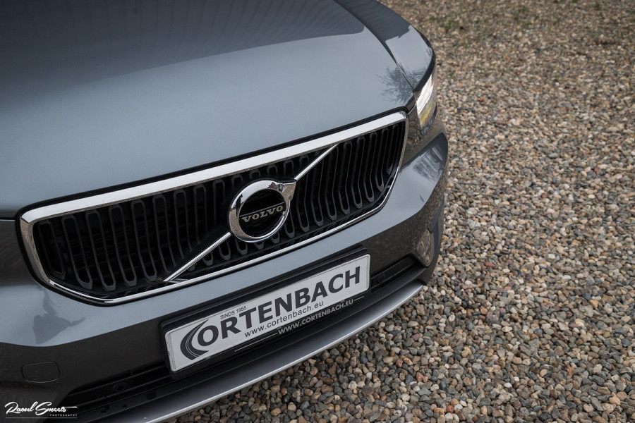 Volvo XC40 2.0 T4 Momentum